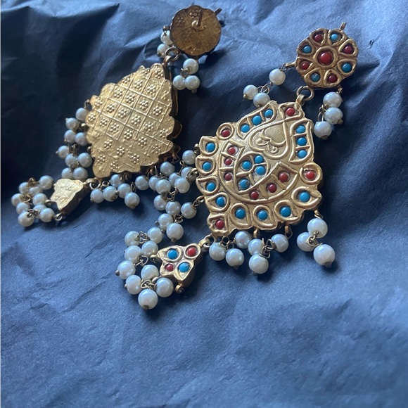 Gorgeous vintage looking exotic statement earrings - Picture 5 of 5